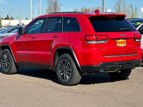 Used 2019 Jeep Grand Cherokee Trailhawk w/ Trailhawk Luxury Group image 6