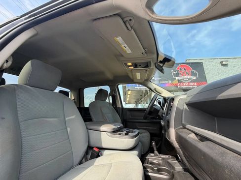 Used 2018 RAM 2500 Tradesman w/ Chrome Appearance Group AWD/4WD image 26