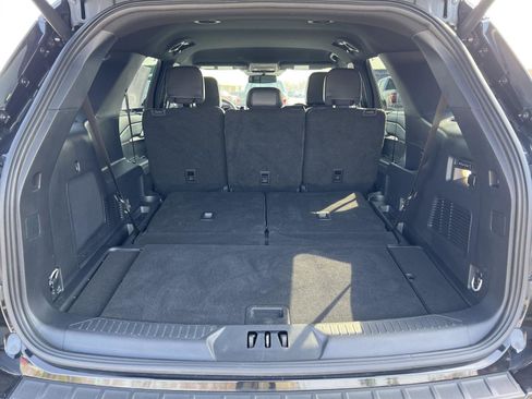 Used 2025 Ford Explorer ST-Line w/ Premium Package image 48