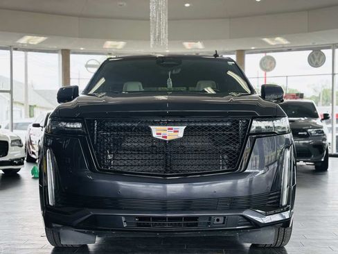 Used 2023 Cadillac Escalade Sport w/ Touring Package AWD/4WD image 19