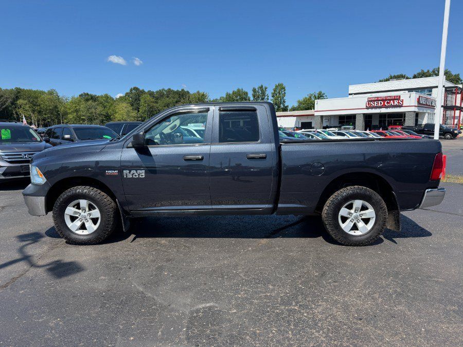 Used 2018 RAM 1500 ST w/ SXT Appearance Group AWD/4WD image 2