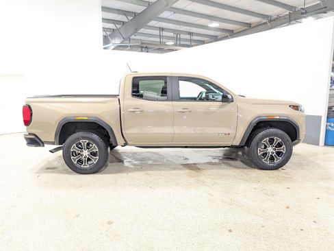 Used 2023 GMC Canyon AT4 w/ AT4 Premium Package AWD/4WD image 2