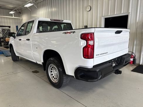 Used 2020 Chevrolet Silverado 1500 W/T w/ Trailering Package AWD/4WD image 6
