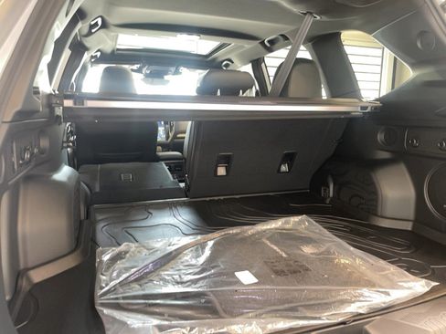 Used 2025 Subaru Forester Limited image 23