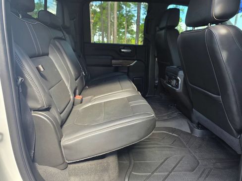 Used 2022 Chevrolet Silverado 3500 High Country w/ Technology Package AWD/4WD image 23