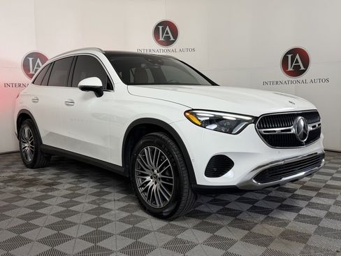 Used 2023 Mercedes-Benz GLC 300 4MATIC image 1