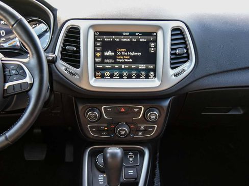 Certified 2021 Jeep Compass Latitude AWD/4WD image 19