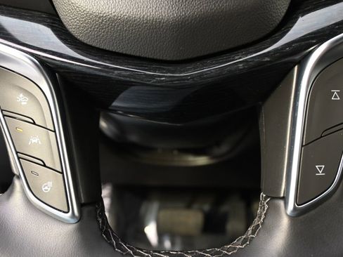 Certified 2025 Cadillac XT5 Premium Luxury image 37