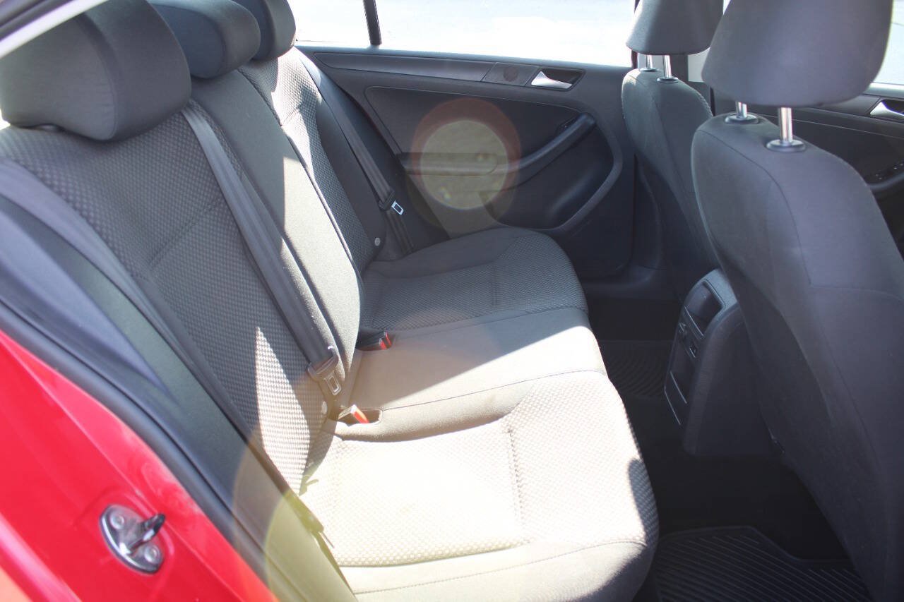 Used 2013 Volkswagen Jetta S FWD image 6