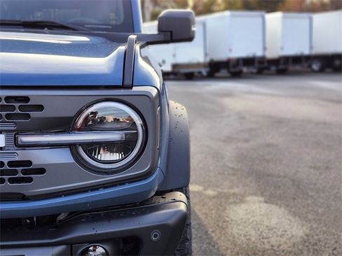 New 2025 Ford Bronco Badlands image 10