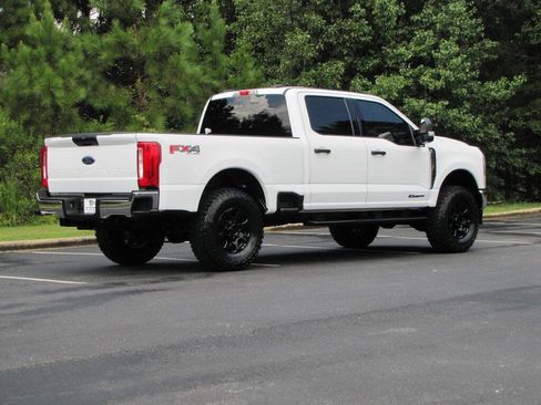 Used 2024 Ford F250 XLT w/ FX4 Off-Road Package AWD/4WD image 6