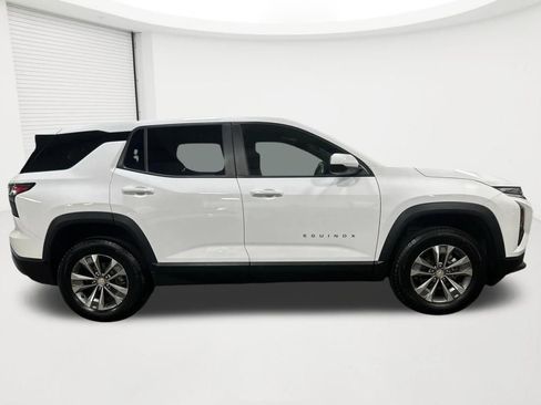 Certified 2025 Chevrolet Equinox LT AWD/4WD image 4