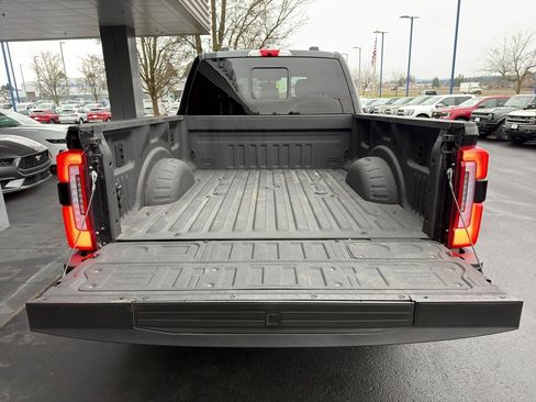 Used 2025 Ford F350 Platinum image 20