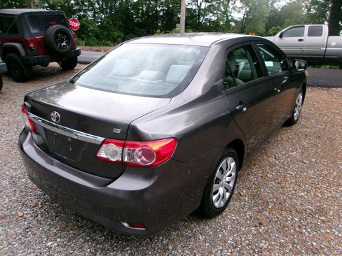 Used 2013 Toyota Corolla LE FWD image 16
