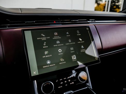 Used 2023 Land Rover Range Rover Long Wheelbase Autobiography image 68