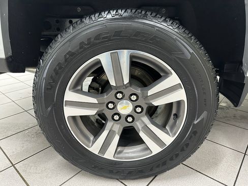 Used 2018 Chevrolet Colorado W/T w/ Custom Special Edition image 14