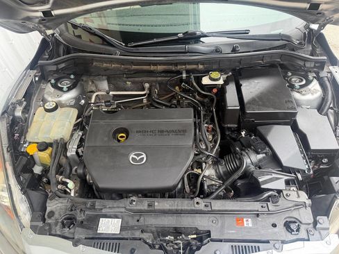 Used 2010 MAZDA MAZDA3 i Touring FWD image 29