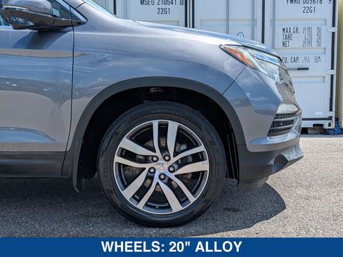 Used 2018 Honda Pilot Touring image 12