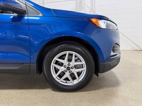 Certified 2024 Ford Edge SEL AWD/4WD image 32