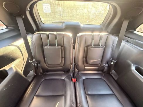 Used 2018 Ford Explorer Sport AWD/4WD image 32
