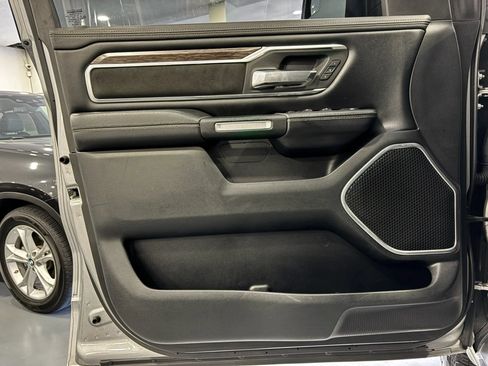 Used 2020 RAM 1500 Laramie AWD/4WD image 34