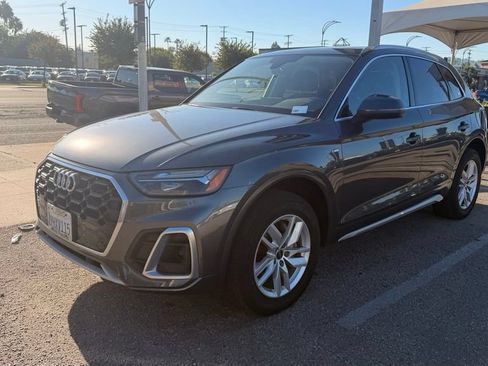 Used 2023 Audi Q5 2.0T Premium w/ Convenience Package AWD/4WD image 2