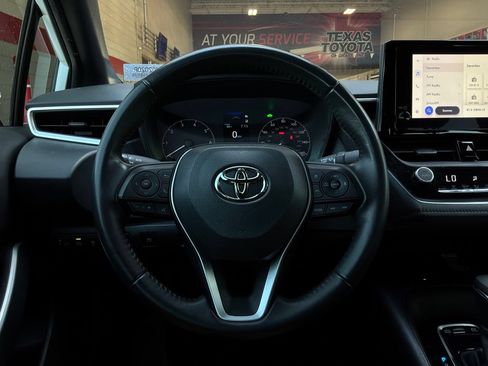 Used 2024 Toyota Corolla SE w/ SE Package FWD image 37