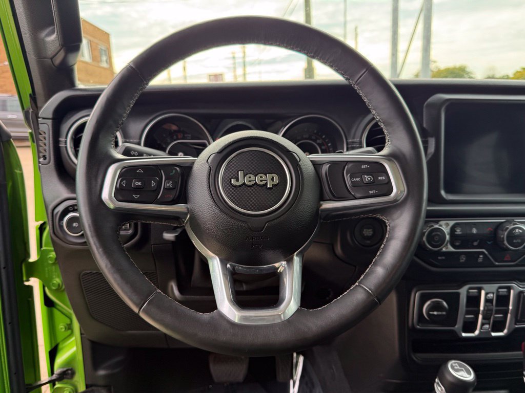 Used 2019 Jeep Wrangler Unlimited Sahara w/ Uconnect 4C Nav & Sound Group AWD/4WD image 31
