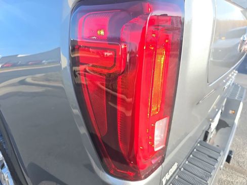 Used 2021 GMC Sierra 1500 Denali w/ Denali Ultimate Package image 36