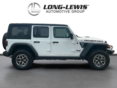 Used 2024 Jeep Wrangler Unlimited Rubicon w/ Safety Group AWD/4WD image 8