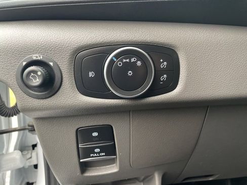 Used 2023 Ford Transit 350 XLT image 21