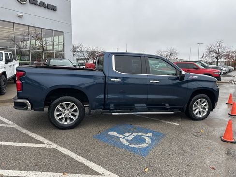 Used 2019 Chevrolet Silverado 1500 LTZ image 38
