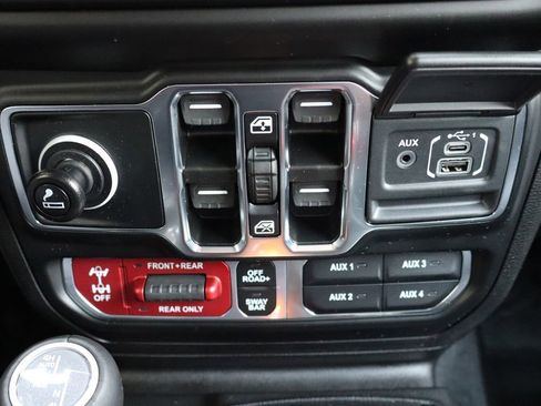 Used 2023 Jeep Wrangler Unlimited Rubicon 392 w/ Trailer Tow Package AWD/4WD image 13