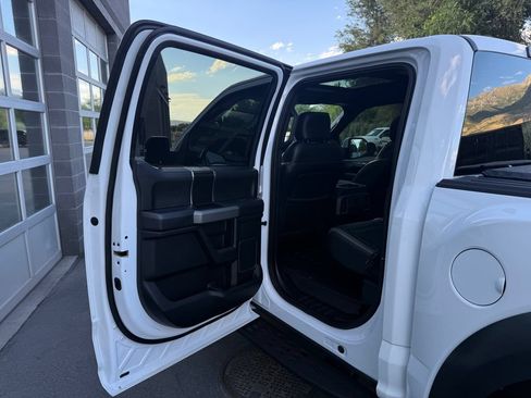 Used 2018 Ford F150 Raptor w/ Equipment Group 802A Luxury AWD/4WD image 35