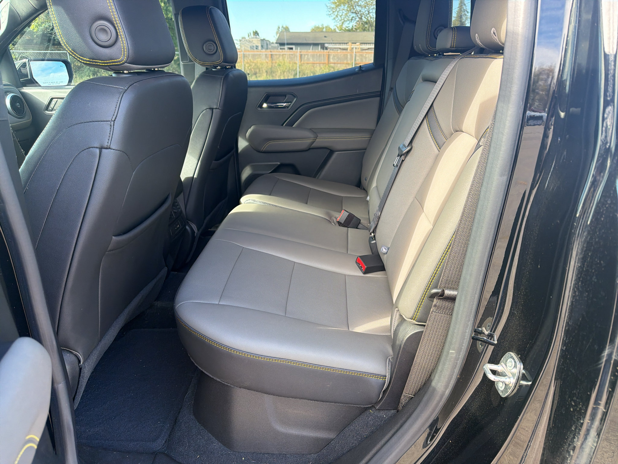Used 2023 Chevrolet Colorado ZR2 w/ ZR2 Convenience Package III AWD/4WD image 7