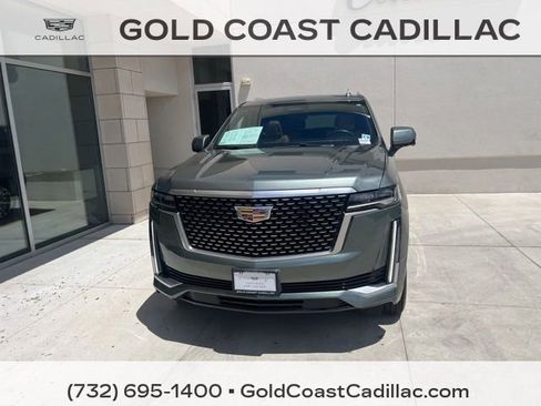 Used 2023 Cadillac Escalade Premium Luxury AWD/4WD image 5