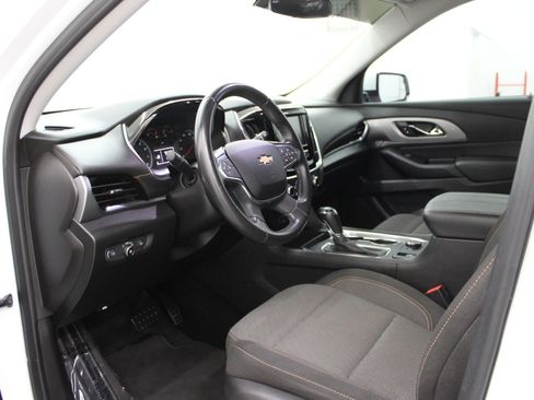 Used 2019 Chevrolet Traverse LT FWD image 7