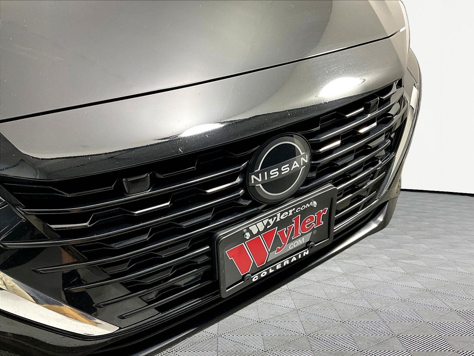 Certified 2024 Nissan Sentra SV FWD image 31