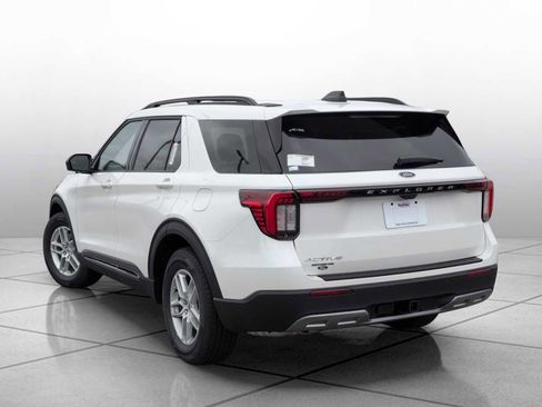 New 2025 Ford Explorer Active w/ Active Comfort Package image 15