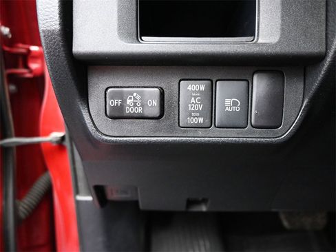 Used 2019 Toyota Tacoma Limited image 33