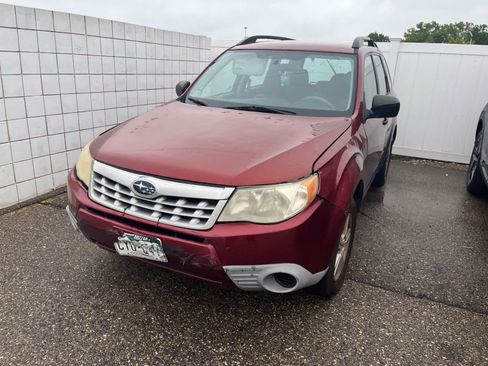 Used 2011 Subaru Forester 2.5X w/ Alloy Wheel Value Pkg AWD/4WD image 3