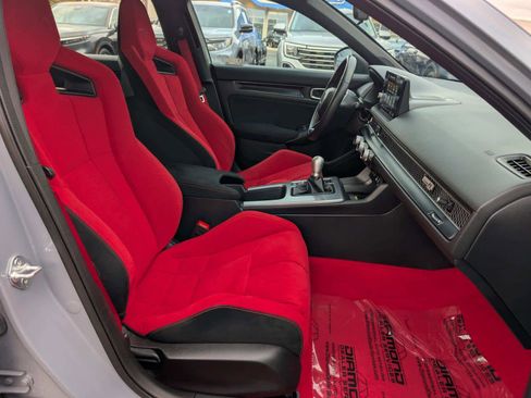 Used 2023 Honda Civic Type R image 11