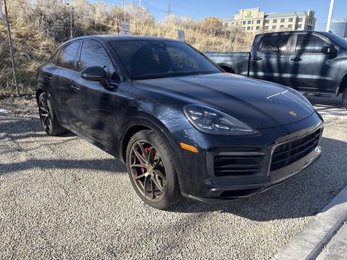 Used 2021 Porsche Cayenne GTS image 7