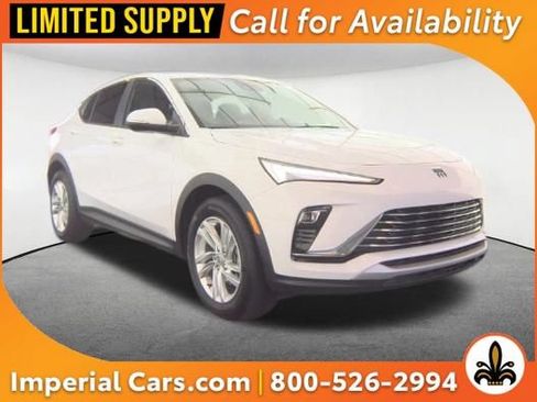 Used 2025 Buick Envista Preferred FWD image 1