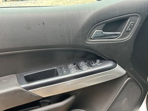 Used 2020 Chevrolet Colorado LT w/ Luxury Package image 13