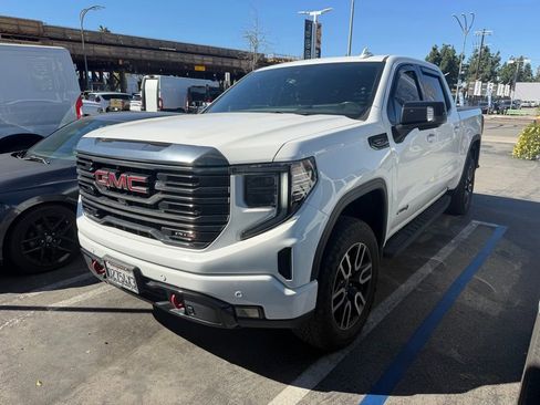 Used 2023 GMC Sierra 1500 AT4 w/ AT4 Premium Package image 3
