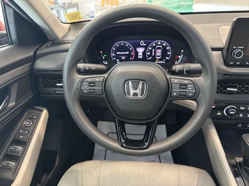 Used 2023 Honda Accord EX image 11