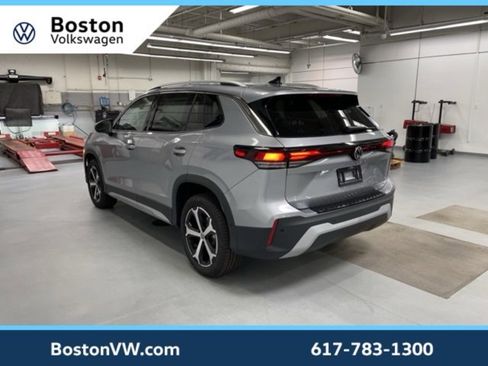 New 2026 Volkswagen Tiguan SE image 2