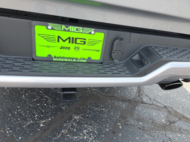 Used 2025 RAM 1500 Big Horn AWD/4WD image 7