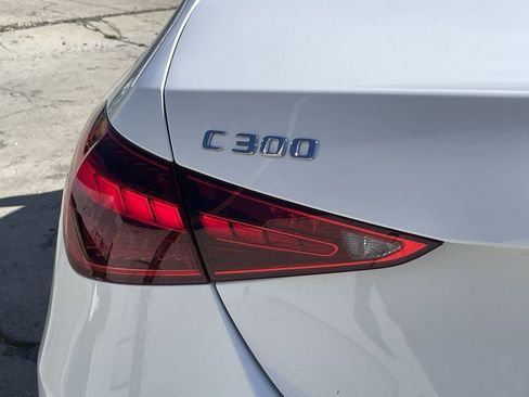Used 2025 Mercedes-Benz C 300 4MATIC Sedan image 31